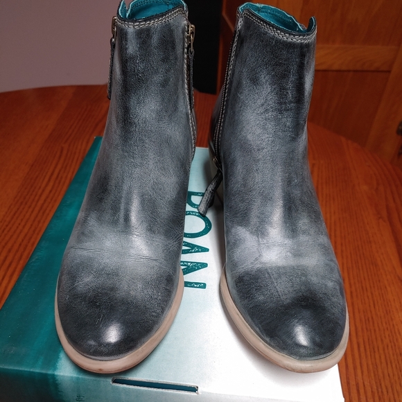 ROAN By Bed Stu, Distressed Black leather bootie, size 10 - Picture 2 of 4